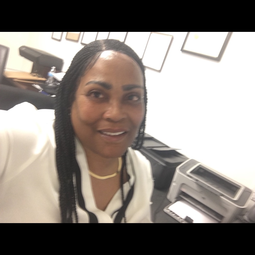 Meet your Posher, Nikita